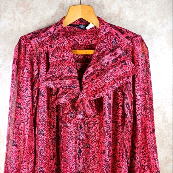 Vintage 1970's GIANNA Silky Blouse - Picture 2 of 7